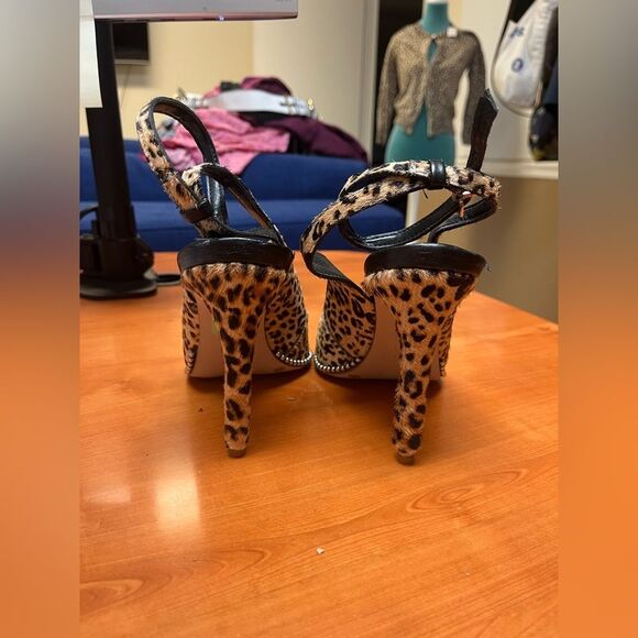 Gianni Bini Pumps Renatay Leopard Calf Hair Studded Ankle Strap Heels Size 8.5M - Picture 7 of 11